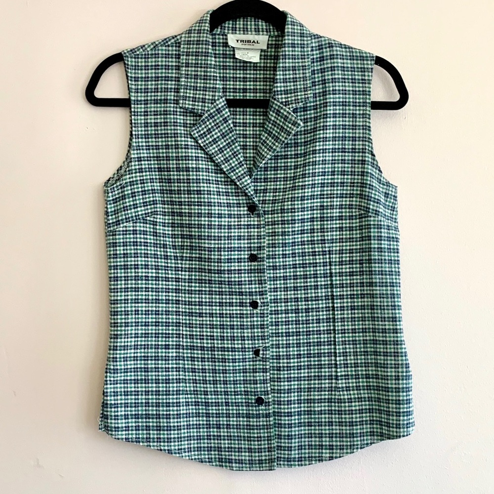 Sleeveless Plaid Button Up